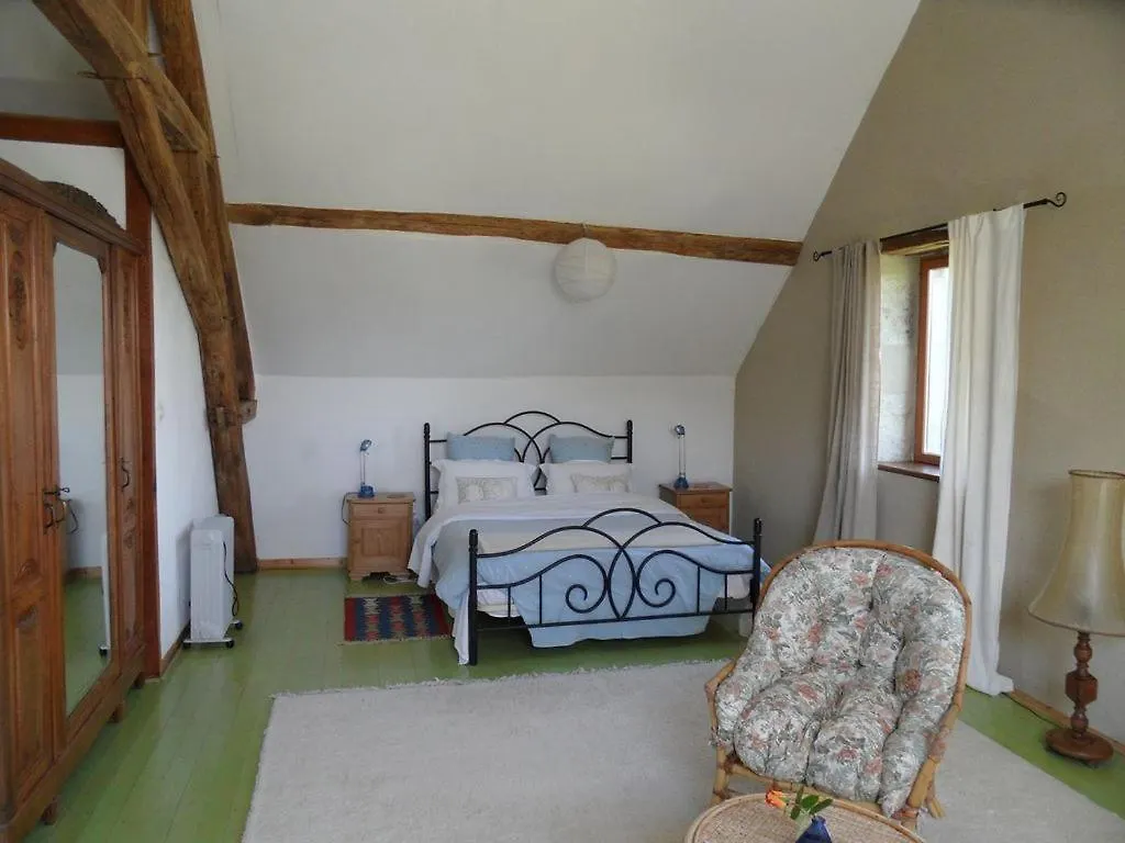 Holiday home Les Houlins Villa Pouzy-Mesangy France