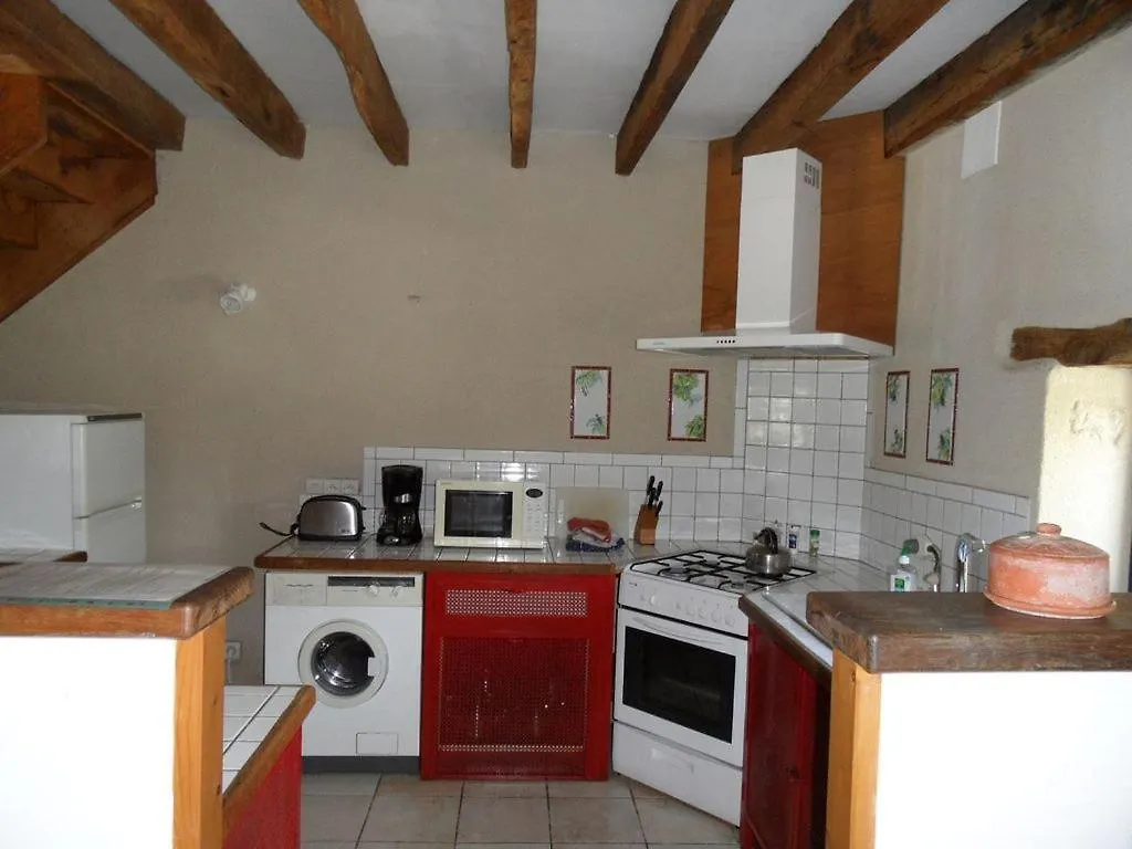 Les Houlins Villa Pouzy-Mesangy 0*,