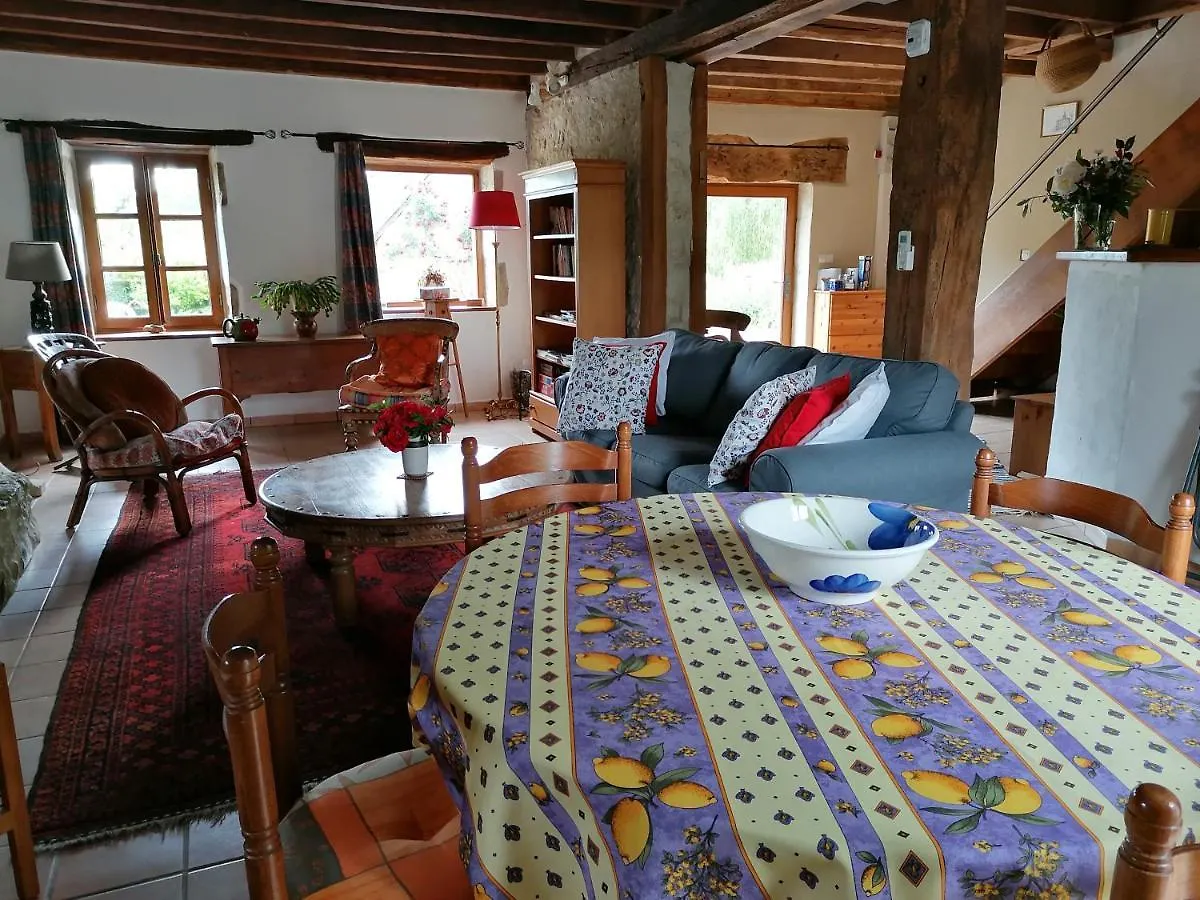 Les Houlins Villa Pouzy-Mesangy 0*,  France